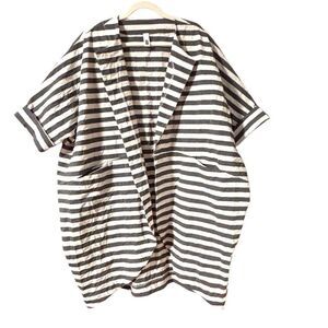 Wendy Trendy gray & white stripe oversize  jacket with crinkle fabric & pockets